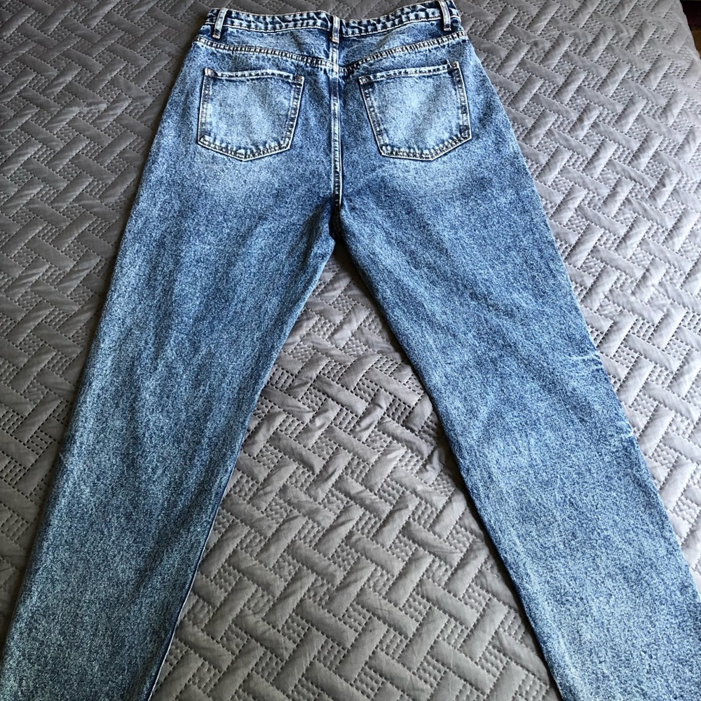 SHEIN High Rise Ripped Mom Jeans - Picture 7 of 9